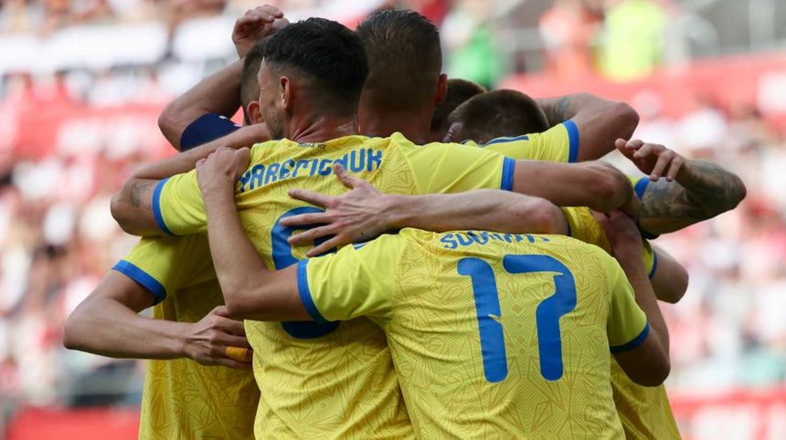 Сборная Украины объявила заявку на матч Лиги наций против Венгрии. Яремчук и Шапаренко не сыграют, Крупский и Драмбаев могут дебютировать.