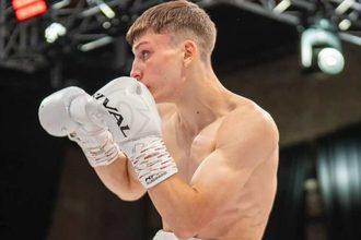 Максим Зименко победил Дзяниса Салоцких со счетом 5:0 на старте чемпионата Европы по боксу-2026 в Софии. Кто еще выступит за Украину 17 сентября.