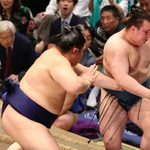 Оносато выиграл Aki Basho 2026, Аонишики остановился в шаге от Кубка Императора, а турнир запомнился травмами и интригой до финала.
