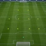 Почему схема 4-4-2 снова востребована в современном футболе: прессинг, компактность, контратаки, гибкие роли игроков и главные преимущества тактики.