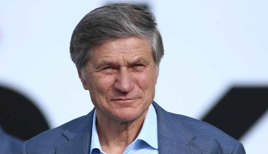 Василий Рац вернулся в киевское «Динамо». Легендарный футболист клуба будет работать в отделе селекции «бело-синих». Детали соглашения не раскрываются.