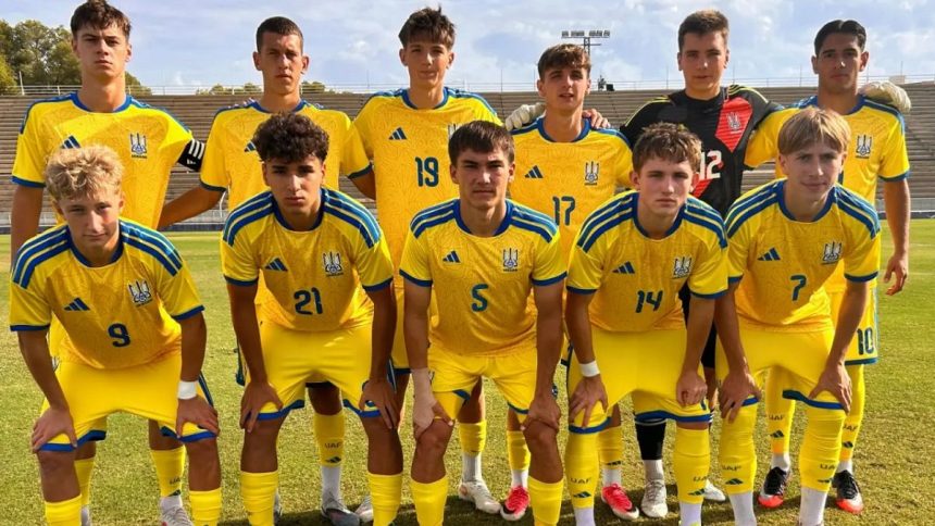 Украина U-19 обыграла Шотландию вдевятером на сборе