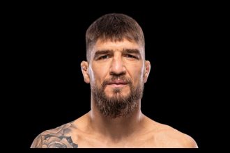 Ярослав Амосов, украинский боец UFC полусреднего веса