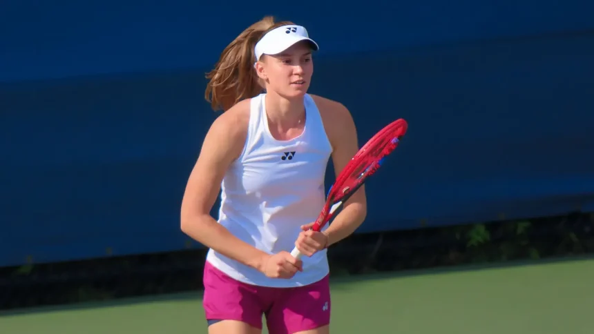 Елена Рыбакина на тренировке US Open 24 августа 2024 года — архив