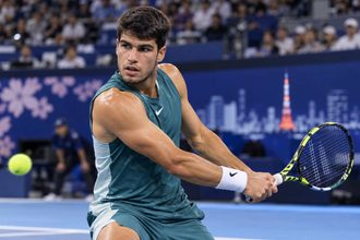 Карлос Алькарас обыграл Маттео Арнальди и вышел в четвертьфинал ATP 500 в Токио. Стали известны все пары 1/4 финала турнира.