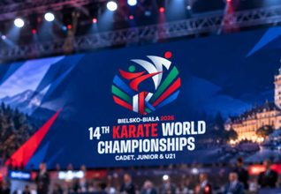 Польша не допустила 21 российского каратиста на молодежный чемпионат мира 2026 года. Причины отказа, заявление федерации и даты соревнований.