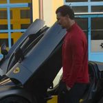 Златан Ибрагимович отметил 45-летие покупкой Ferrari F80. Цена эксклюзивного гиперкара начинается с 3,6 млн евро, а тираж ограничен 799 машинами.