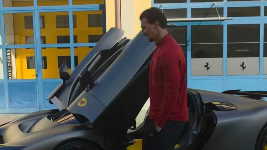 Златан Ибрагимович отметил 45-летие покупкой Ferrari F80. Цена эксклюзивного гиперкара начинается с 3,6 млн евро, а тираж ограничен 799 машинами.