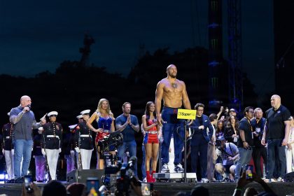 Сирил Ган на церемониальном взвешивании UFC