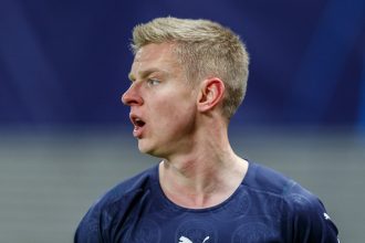 Александр Зинченко во время матча Лиги чемпионов, архивное фото