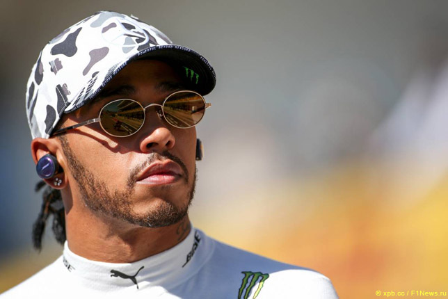 Хэмилтон опровергает переговоры о контракте