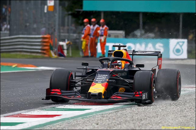 Стюарды допустили Ферстаппена на старт гонки