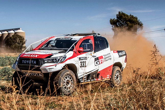 Алонсо перевернул машину в дебютном ралли-рейде