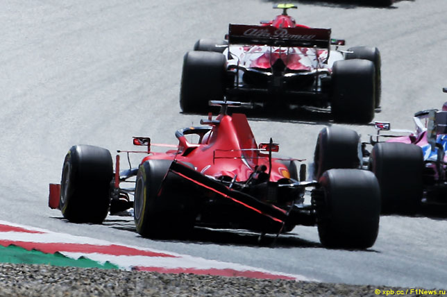 Красная катастрофа: Итальянская пресса критикует Ferrari