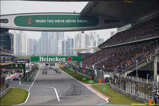 Палмер: Ferrari стоит разрешить своим гонщикам бороться