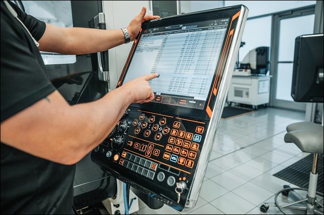 MсLaren и Yamazaki Mazak продлили контракт