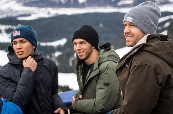 Гонщики Red Bull по традиции собрались в Кицбюэле Гонщики Red Bull по традиции собрались в Кицбюэле