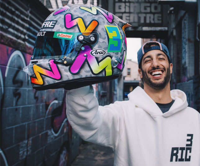 Даниэль Риккардо представил свой новый шлем