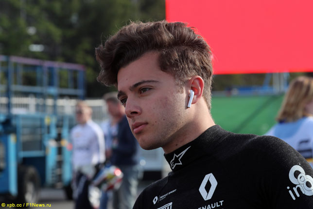 Ф3: Макс Фьютрелл заключил контракт с Hitech Grand Prix