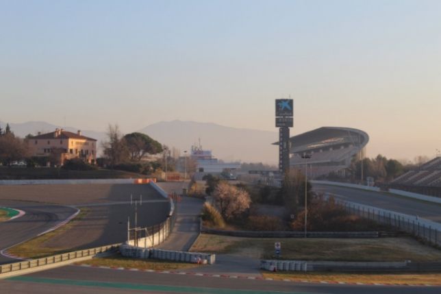 В Барселоне стартовал шестой день тестов В Барселоне стартовал шестой день тестов