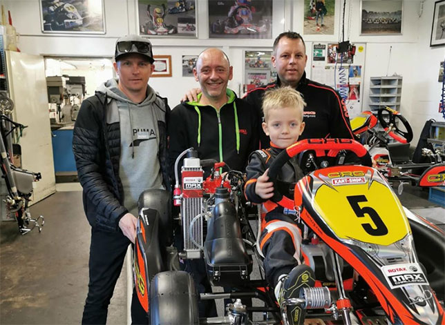 Кими Райкконен подарил сыну новый карт