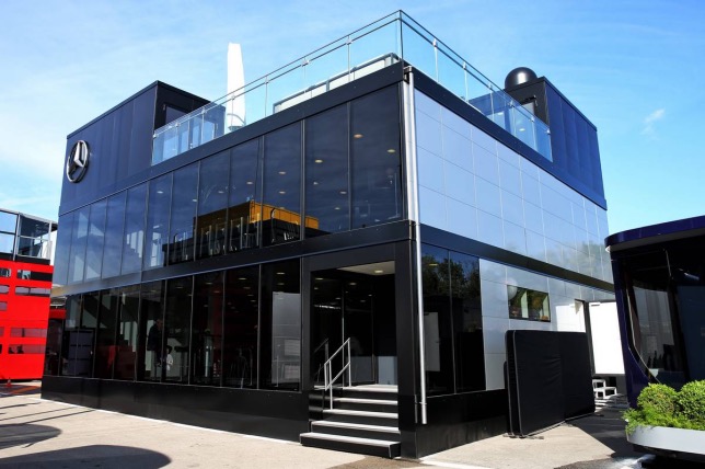 В паддоке не будет моторхоумов, команды используют тенты