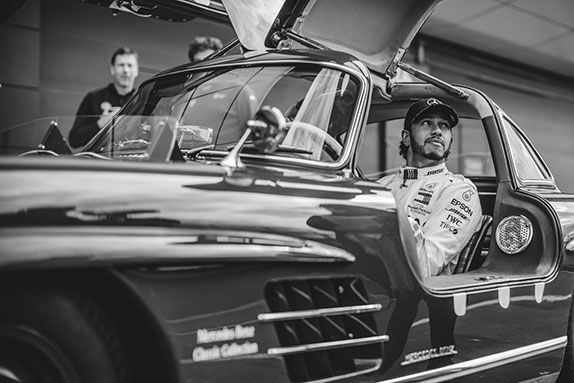 Льюис Хэмилтон: Я люблю классические автомобили Льюис Хэмилтон: Я люблю классические автомобили