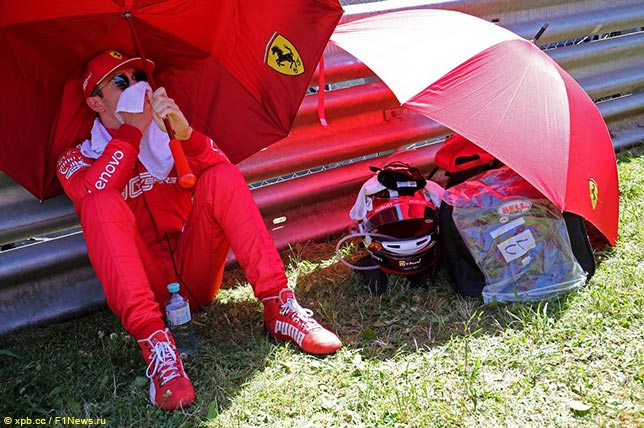 Шарль Леклер о своём ритуале… Шарль Леклер о своём ритуале…