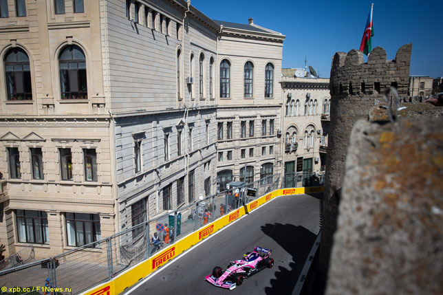 Стролл: Мне помог инцидент между Риккардо и Квятом