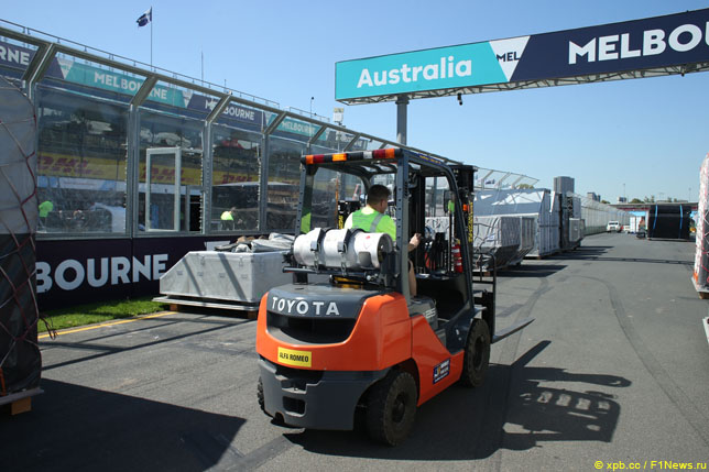 Один из отелей Мельбурна закрыли из-за коронавируса