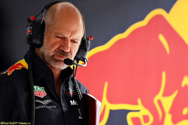 С Днём рождения, Эдриан Ньюи!