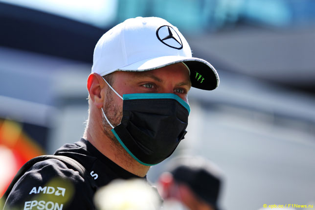 Боттас: В белых комбинезонах было прохладнее