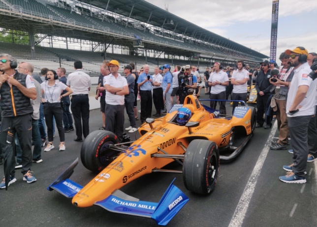 Indy 500: Алонсо не примет участия в гонке Indy 500: Алонсо не примет участия в гонке