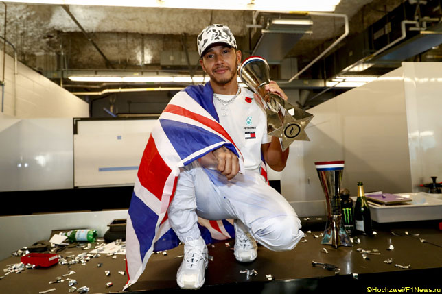 Льюис Хэмилтон готов к переговорам о новом контракте