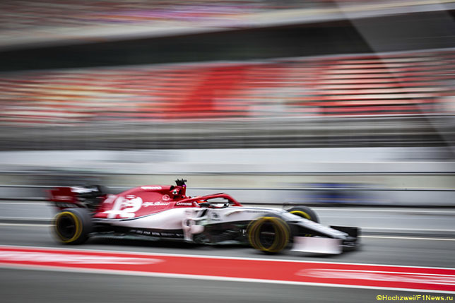 Видео: Круг по трассе в Барселоне глазами Кими