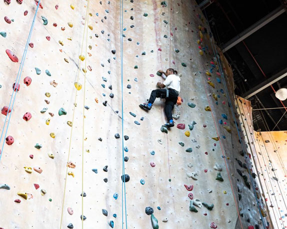 Льюис Хэмилтон остался в Мельбурне