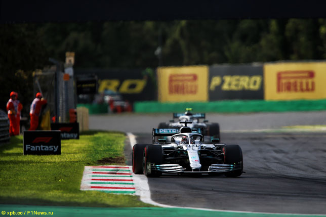 Льюис Хэмилтон: Сегодня не наш день