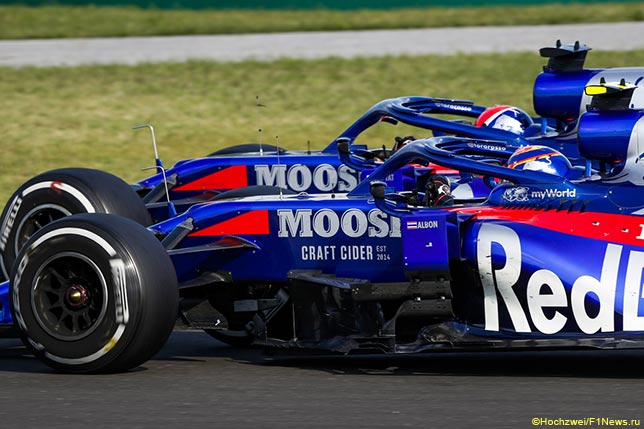 Видео: Дуэль Даниила Квята и Алекса Элбона