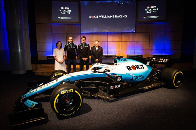 Ночью новую машину Williams привезли в Барселону