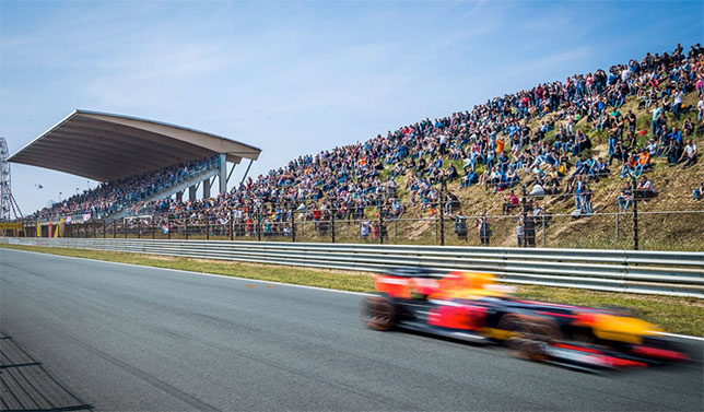 Гасли: Гоняться в Зандфорте непросто, но интересно Гасли: Гоняться в Зандфорте непросто, но интересно