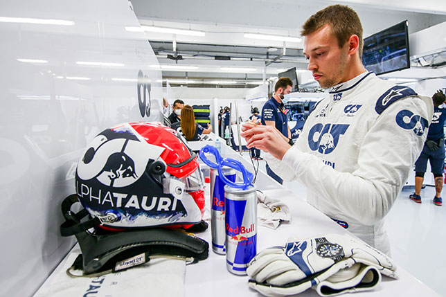 Видео: Даниил Квят и CASIO EDIFICE в гостях у F1News.ru