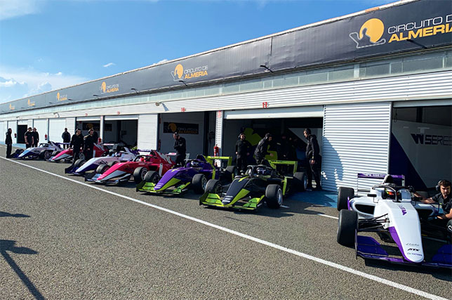 В женской Серии W стартовали отборочные тесты В женской Серии W стартовали отборочные тесты