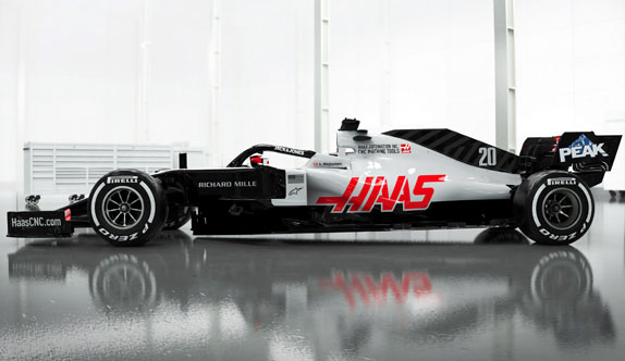 В Haas показали изображения новой машины
