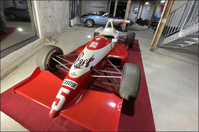 Продаётся машина Формулы 3 Михаэля Шумахера