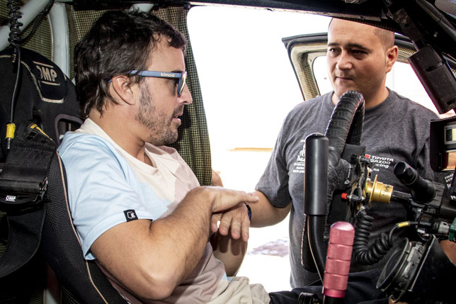 Фернандо Алонсо протестировал дакаровскую Toyota