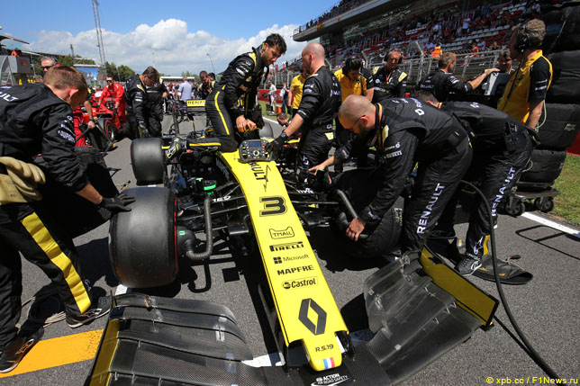 Вторая подряд гонка без очков для Renault