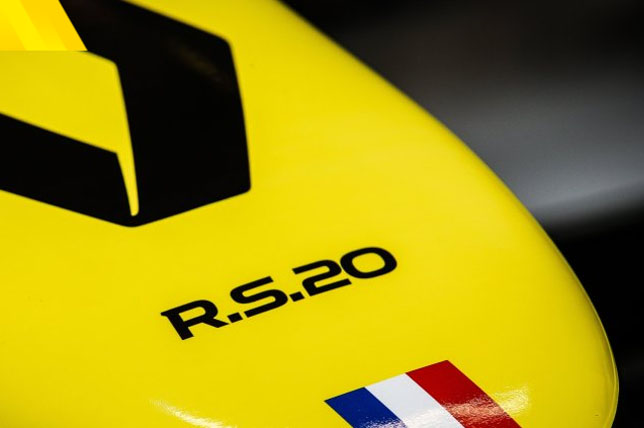 В Renault закрывают базы и снижают зарплаты