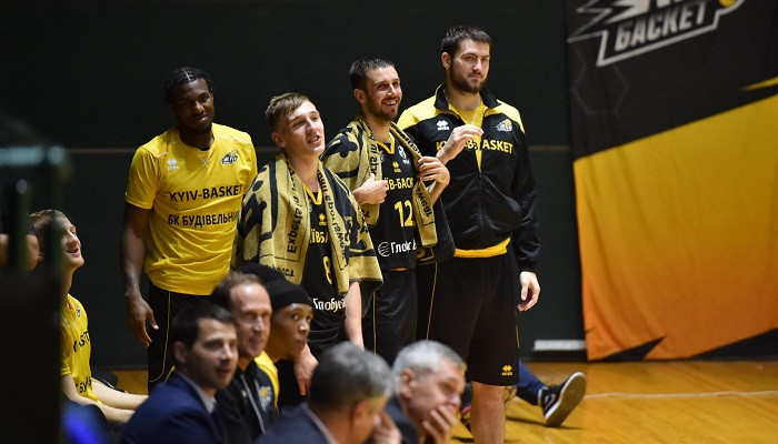 
Павлов дебютировал за Киев-Баскет с 18 очков в матче Кубка Украины
