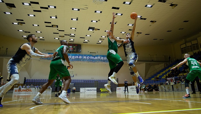 Драбиковский: Ждем, что Днепр и Химик подадут заявку на участие в новом сезоне