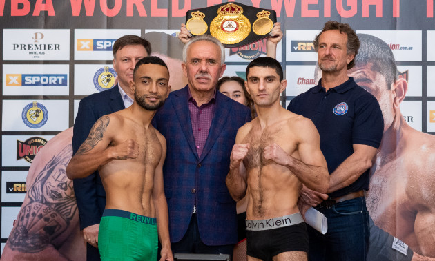 Далакян і Перес пройшли процедуру зважування перед боєм. Українець виявився важчим за суперника Далакян і Перес пройшли процедуру зважування перед боєм. Українець виявився важчим за суперника